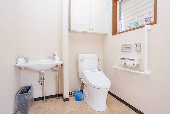有限会社 真伝ケーアイ薬局　トイレ